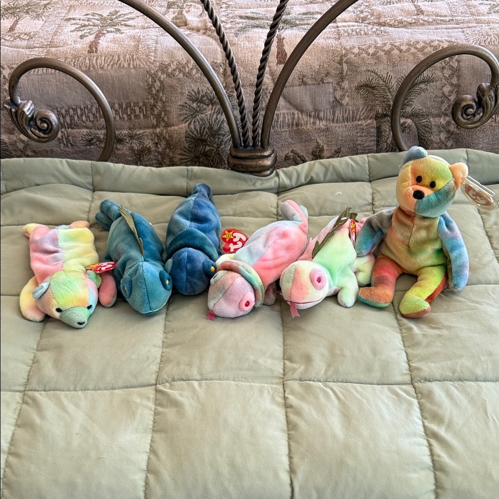 Vintage Ty Beanie Babies tie dyed set